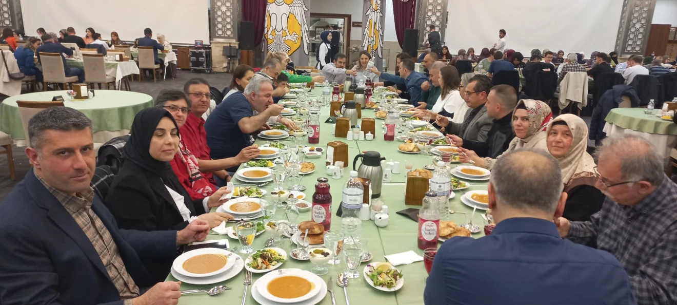 Sarayönü Meslek Yüksekokulu Akademik Personeli İftar Yemeği